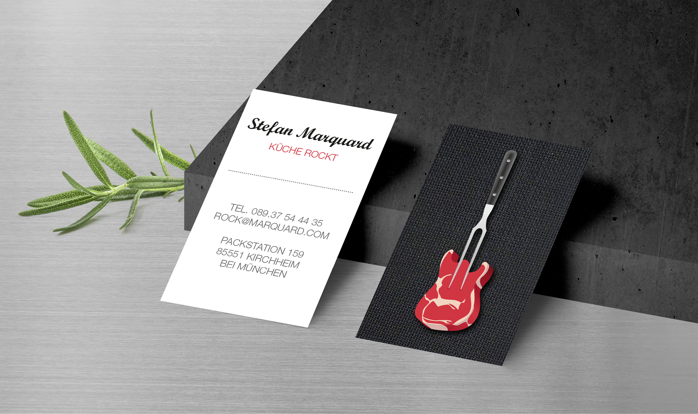 Stefan Marquard, Starkoch, Küche Rockt, Logoentwicklung, Corporate Design, Punkrock, Rock & Roll, Fleisch, E-Gitarre, Musik, kochen, Logo, Wortbildmarke, Stationery, Geschäftskarte 